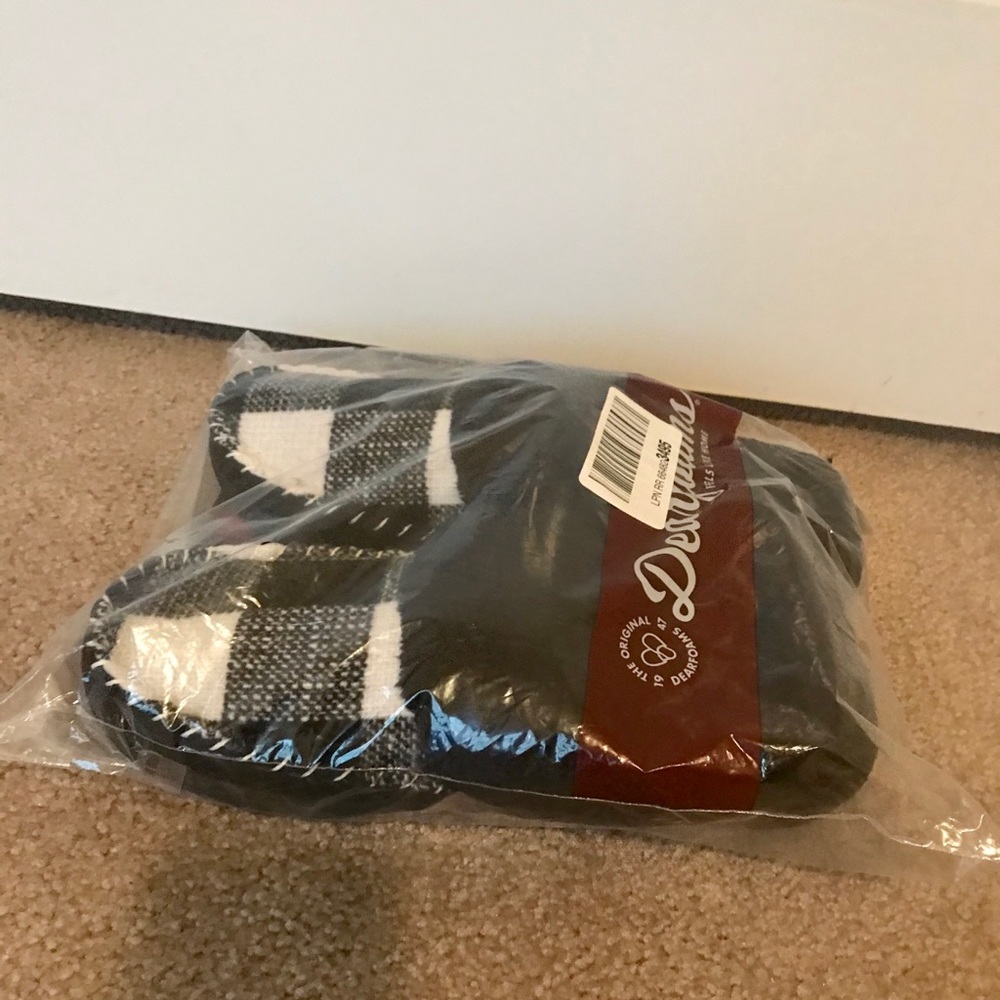 Womens Deerfoam slippers Size XL